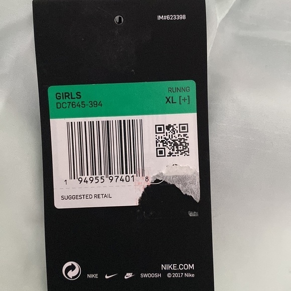 NWOT Nike running shorts - Picture 6 of 6